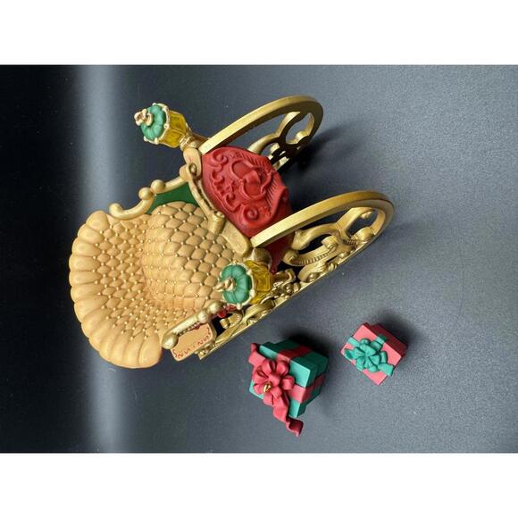 Hallmark Keepsake Ornament. Santa's Sleigh - Picture 8 of 13